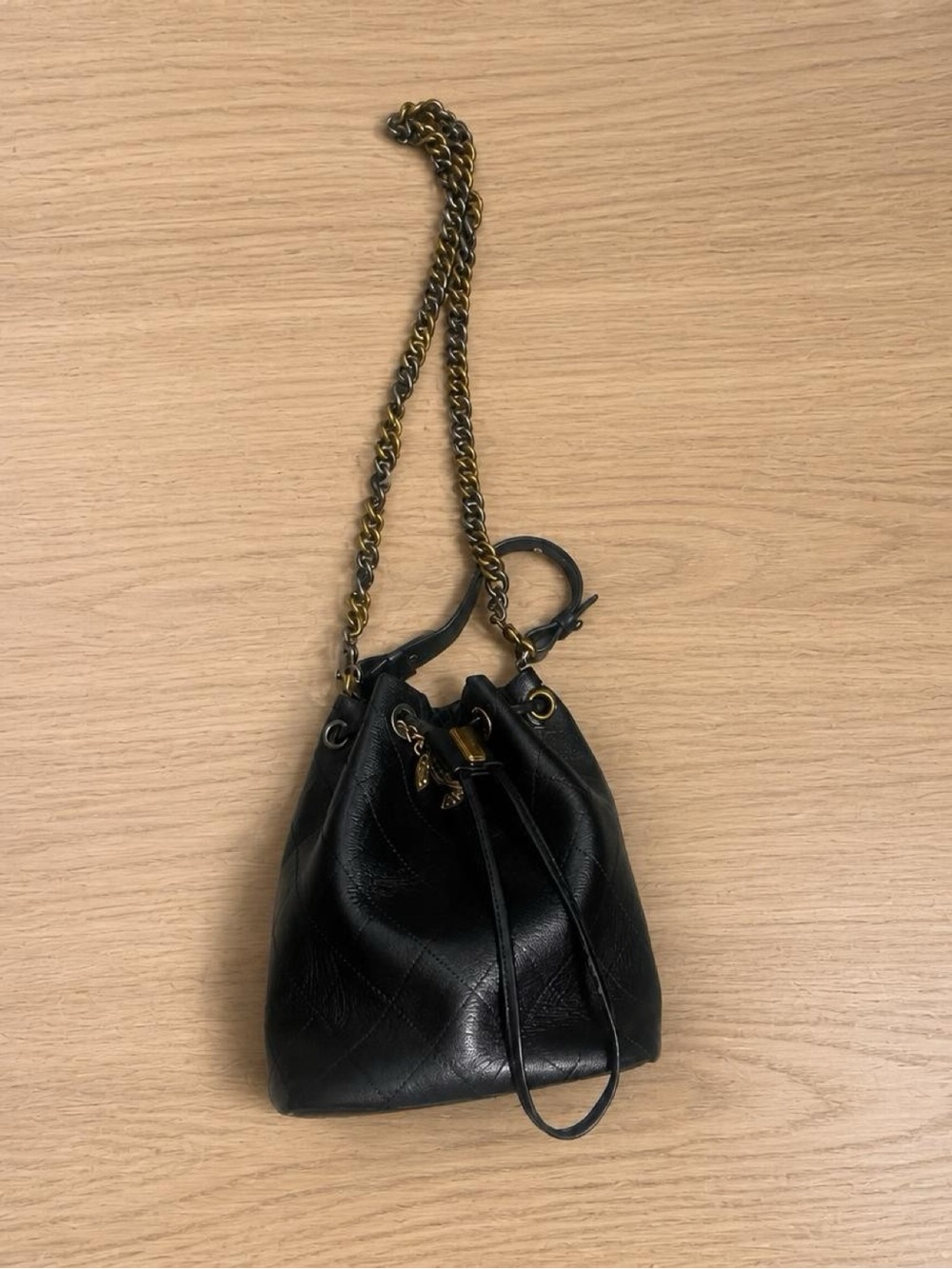Fashion CC Black Leather Drawstring Bucket Bag with Chain Strap